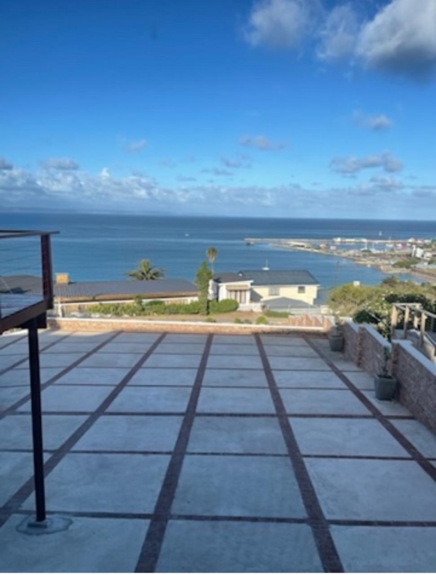 5 Bedroom Property for Sale in De Bakke Western Cape